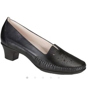 SAS sonyo lazer cut out black leather heels